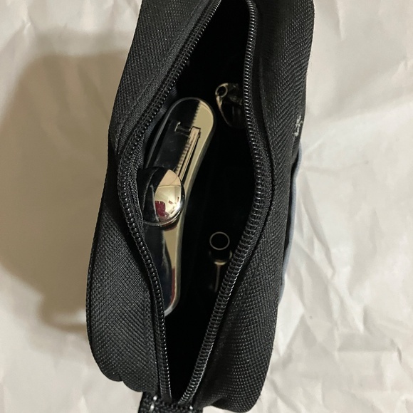 EDDIE BAUER TRAVEL DRINK SET, FLASK, CUP, CAN & BOTTLE OPENER, ZIP TRAVEL POUCH - Picture 7 of 10